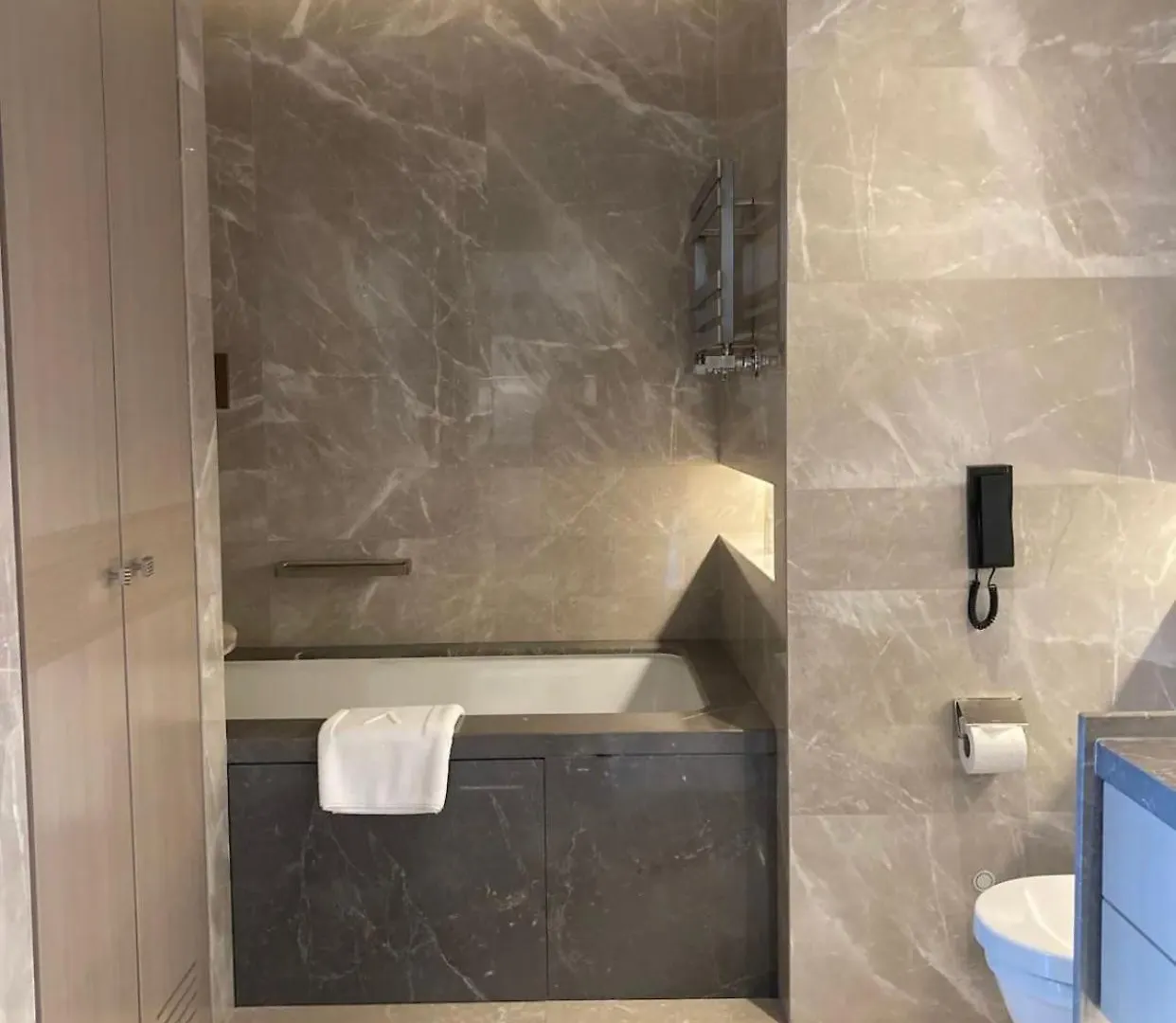 Emaar Square Rezidans Apartment Istanbul Turkey